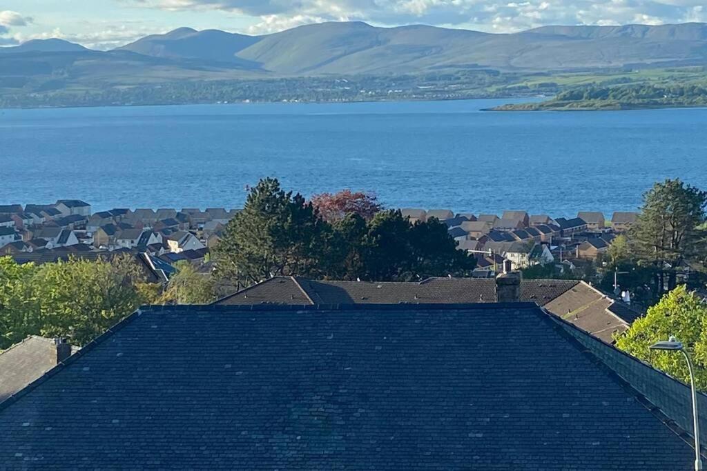 Beautiful Sea View 2 Bed Home Port Glasgow Ngoại thất bức ảnh